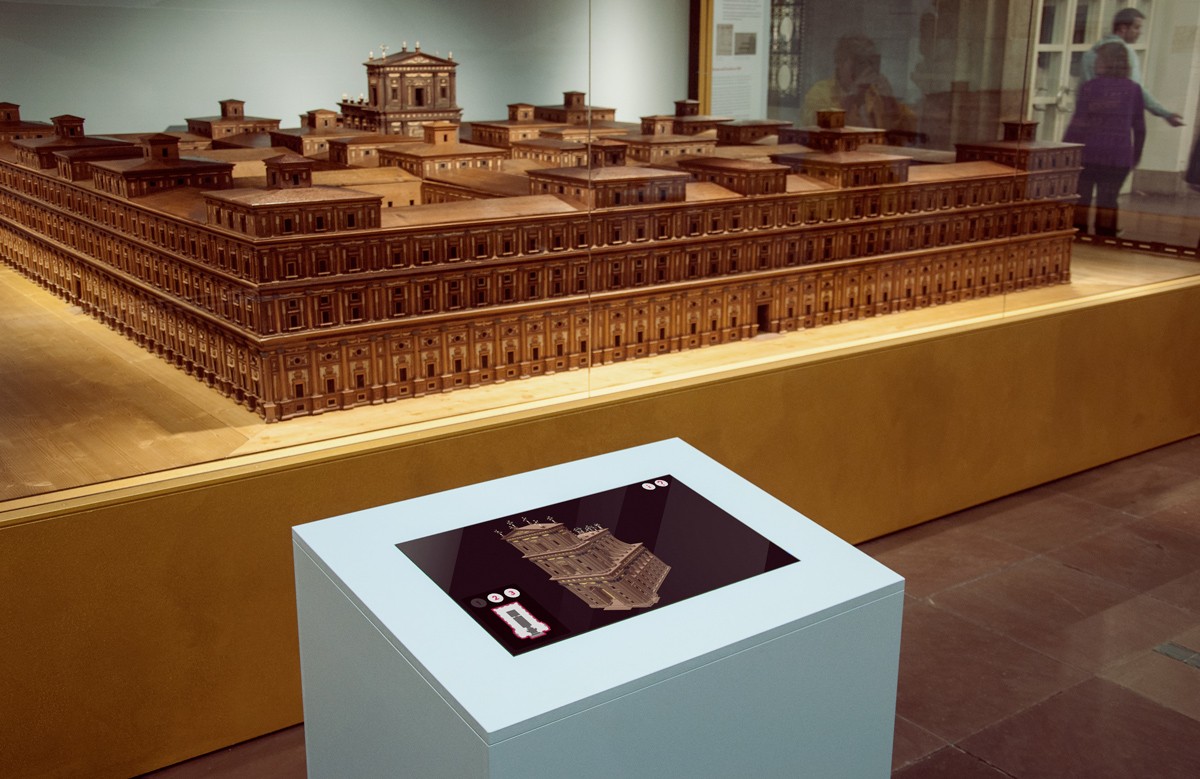 Interaktive Touch-Screen-Installation zur Austellung Salomonischer Tempel im Hamburg Museum
